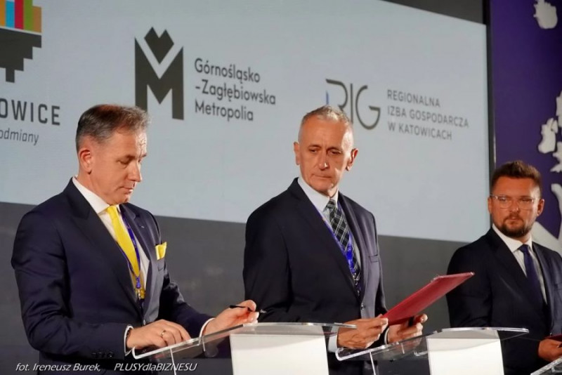 zdjęcie wyróżniające Osiem strategicznych porozumień podczas Europejskiego Kongresu MŚP w Katowicach