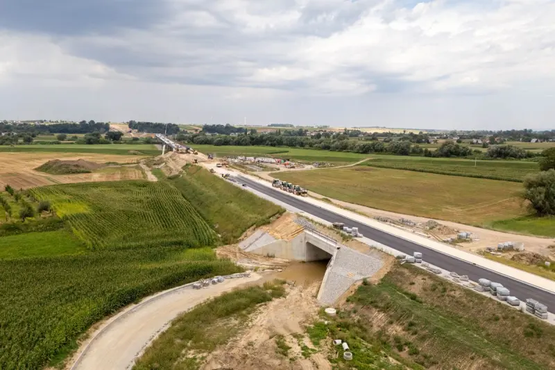 zdjęcie wyróżniające Koniec promu na Odrze? Nowy most jest już niemal gotowy