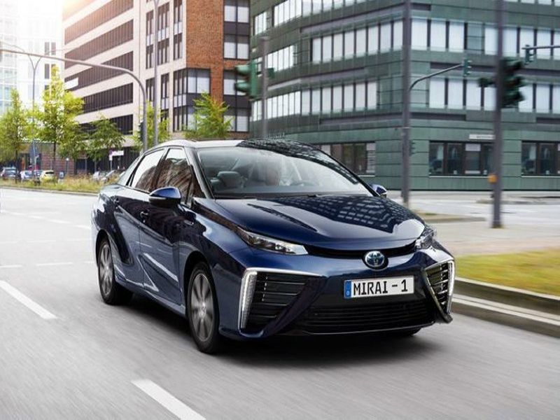 Toyota Mirai po raz pierwszy w Polsce