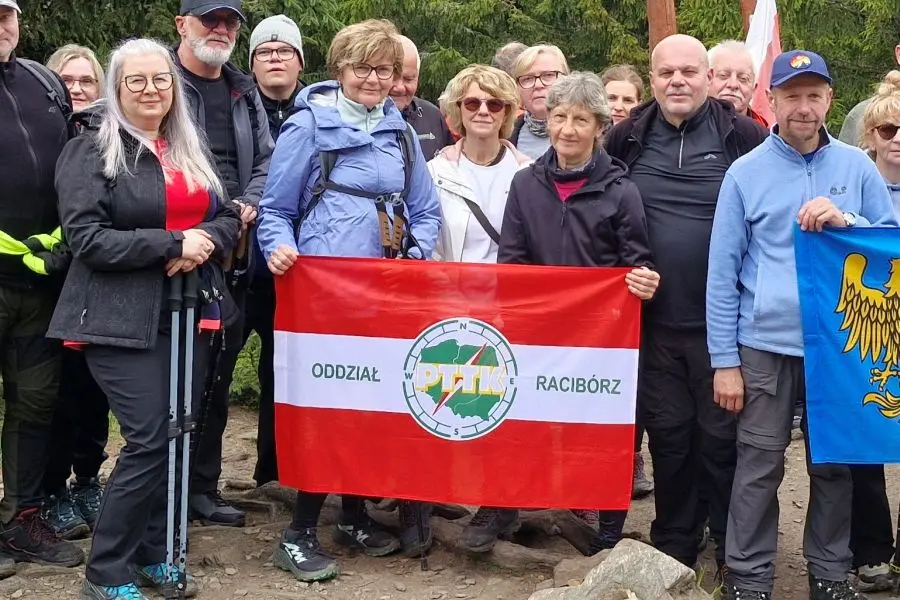 Turyści z Raciborza zdobyli Rudawiec i Kowadło